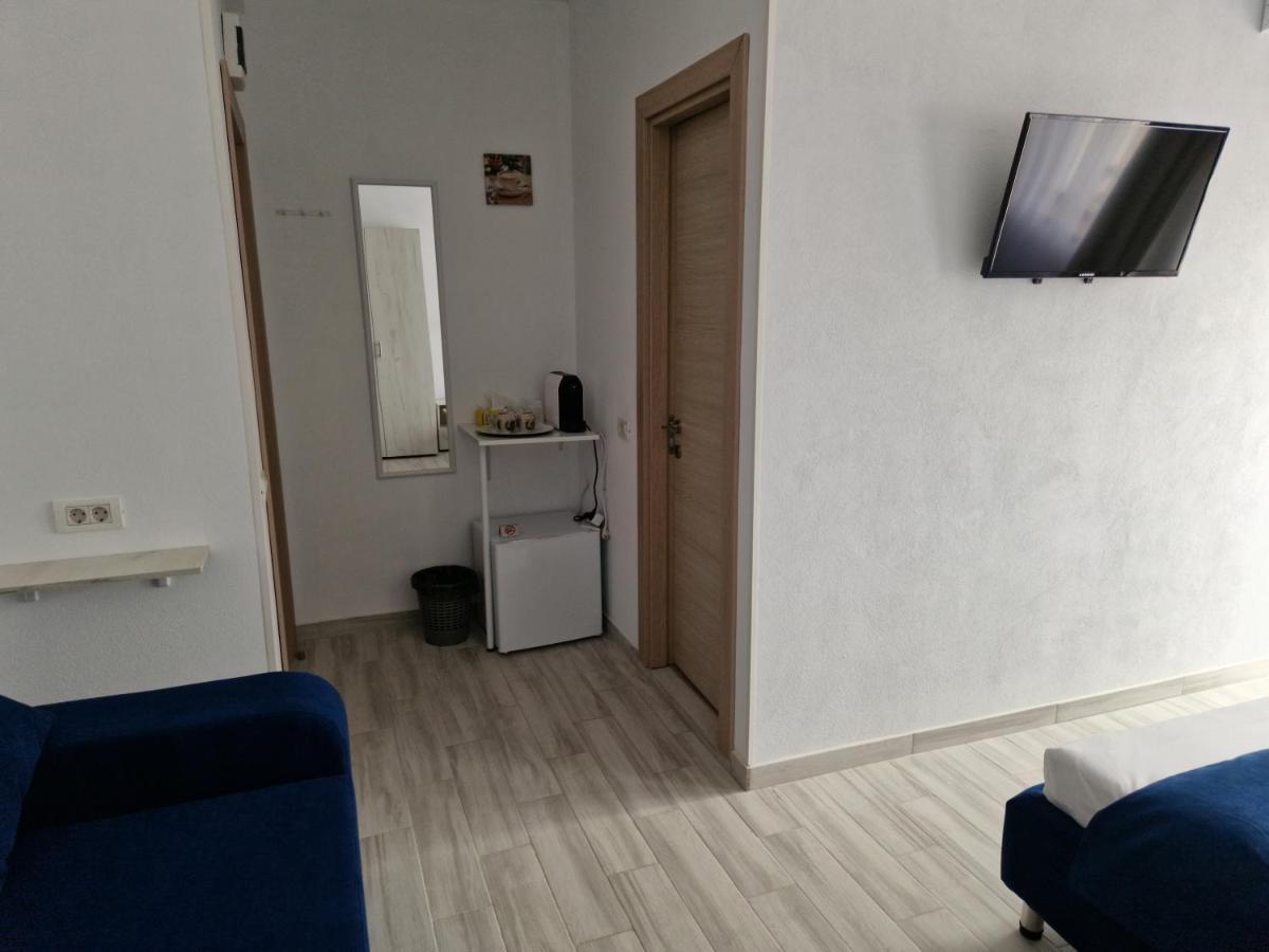 Hotel Yuka Vama Veche Exterior foto