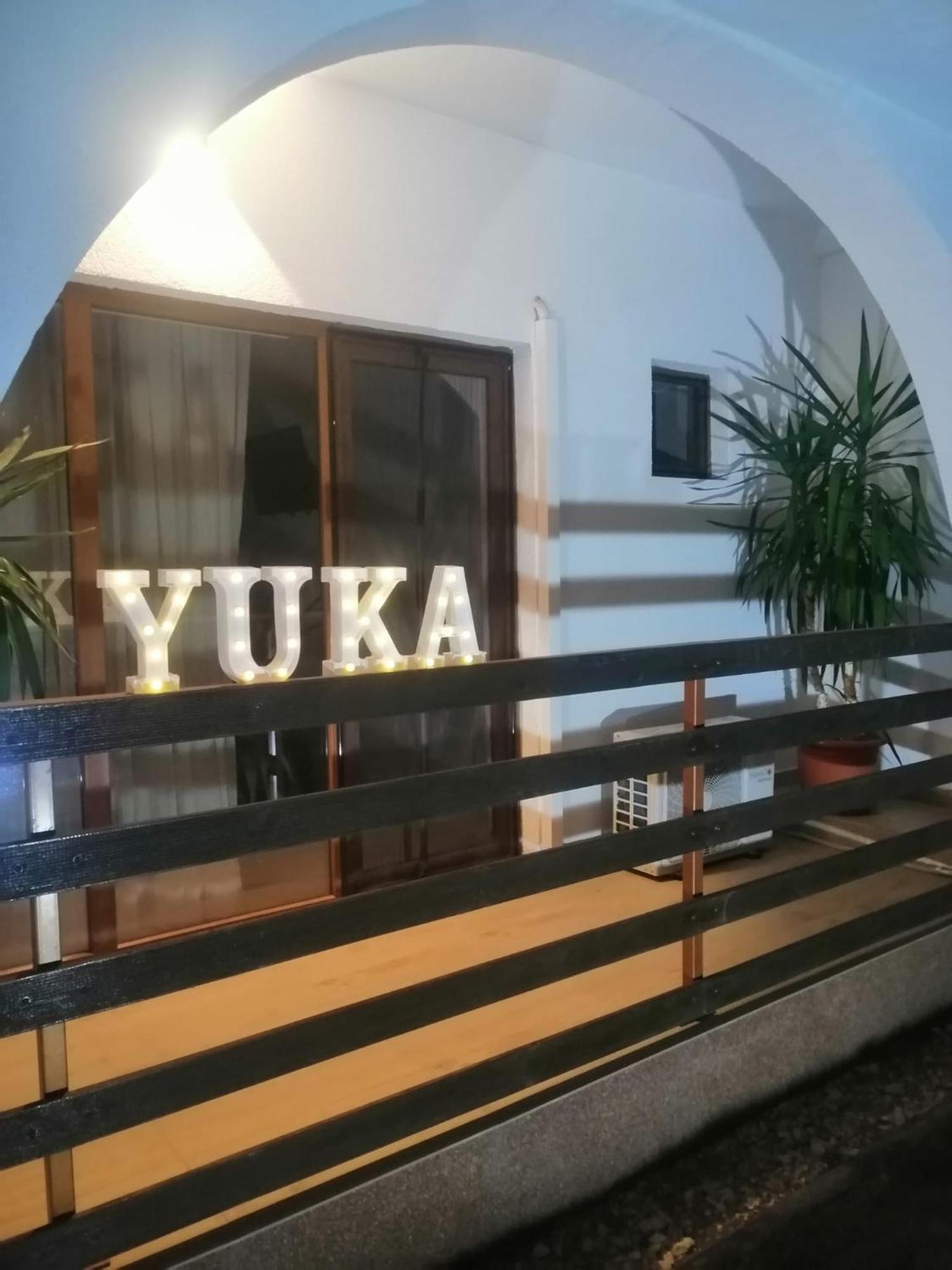 Hotel Yuka Vama Veche Exterior foto